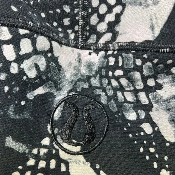 Lululemon Scuba Hoodie III Static Mist White Black/Black Size 8 - Picture 6 of 9